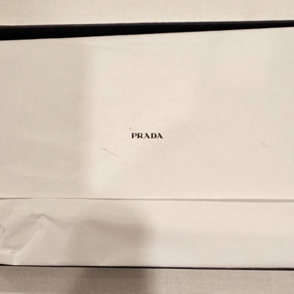 Prada Saffiano Long Zippy wallet - Picture 4 of 6